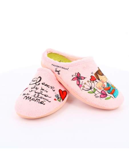 Foto de zapatillas de casa color rosa para mujer