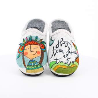 Zapatillas de estar por casa de fieltro con ilustración "Hoy toca hacer el indio" para hombre