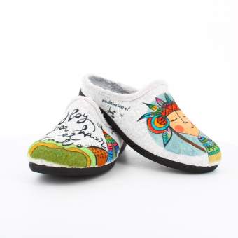 Zapatilla de Casa "Hoy toca hacer el indio" Fieltro Gris 2