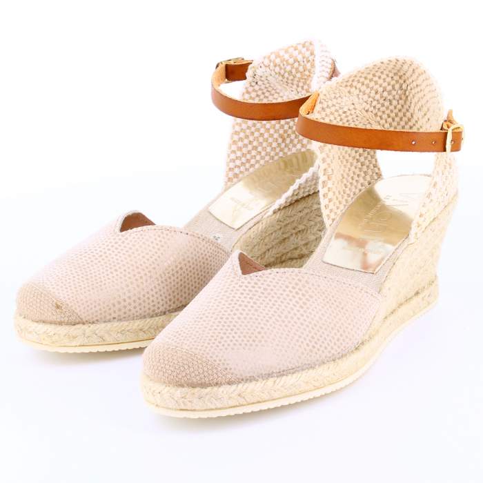 Sandalias de color arena para señora