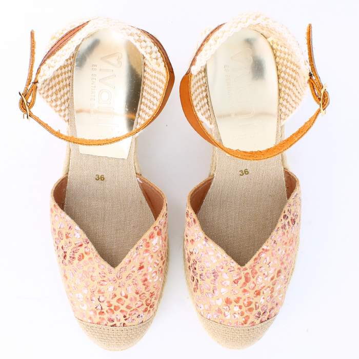 zapatos tipo cuña de yute para mujer en color rosa y beige