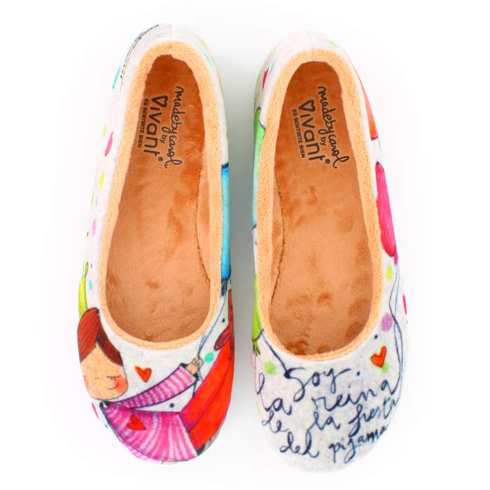Zapatilla de Casa "Soy la reina de la... Zapatilla de Casa "Soy la reina de la...