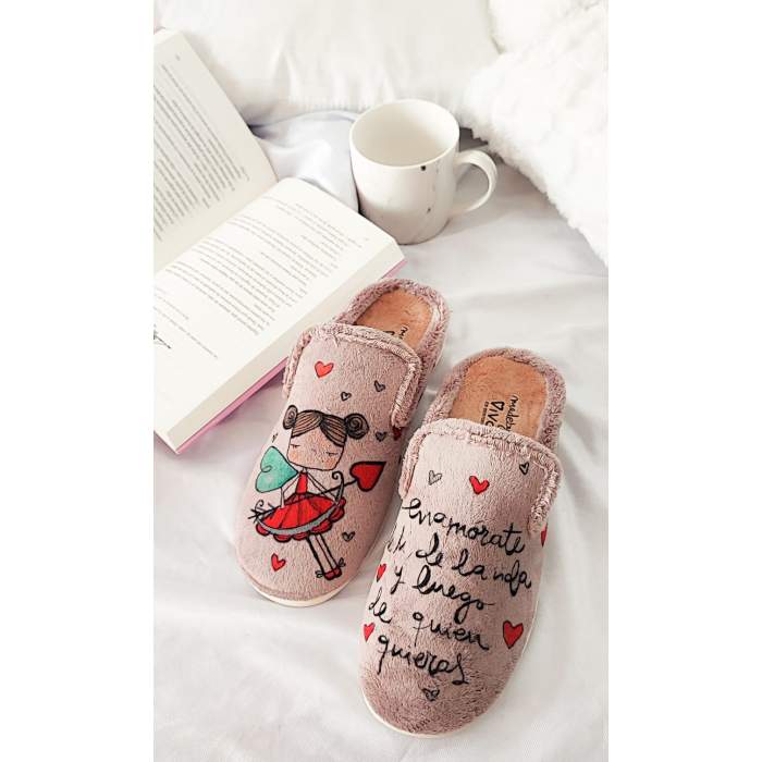 Zapatilla de Casa "Enamórate de tí,...