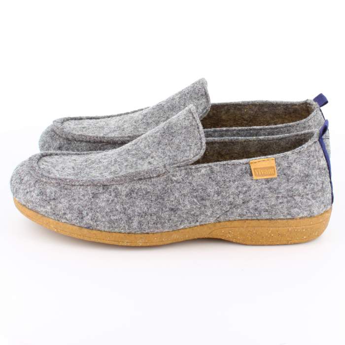 Lateral de zapatilla de estar por casa con suela de gel activo