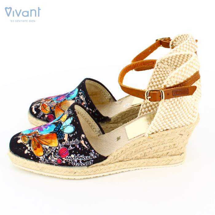 cuñas negras con hebilla