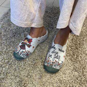 Zapatilla de Casa "Ahora mismo elijo ser feliz" Fieltro Gris 2