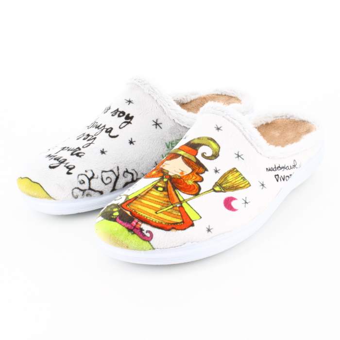 Zapatillas de Casa "No soy bruja, soy...