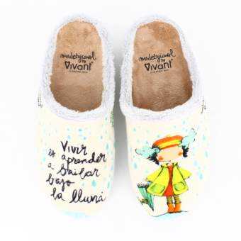 Zapatillas de Casa "Vivir es aprender a bailar bajo la lluvia" Evory Beige 2