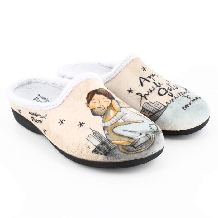 Zapatillas de Casas "Aquí huele a...