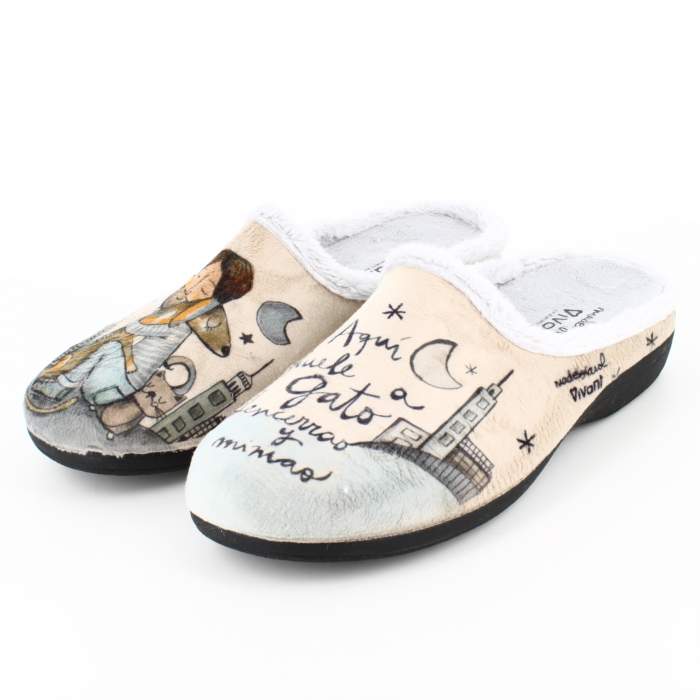 Zapatillas de Casas "Aquí huele a...