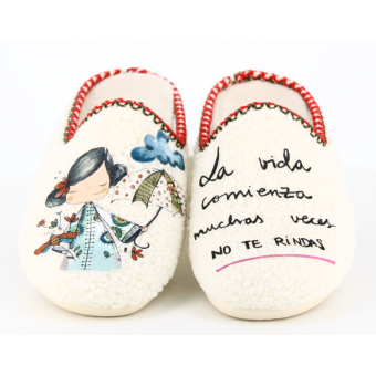 Zapatilla de Casa "La Vida...