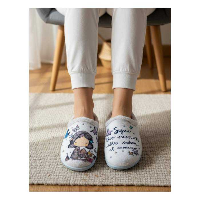 Zapatilla de Casa "Sigue tus sueños... Zapatilla de Casa "Sigue tus sueños...