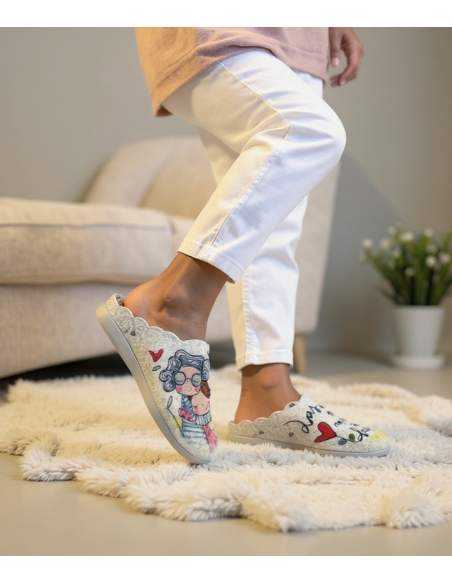 Zapatilla de Casa "Las abuelas son mamás con doctorado" Fieltro Gris